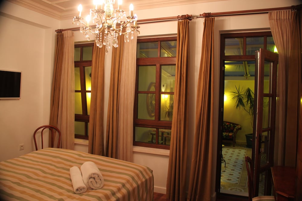 Villa Pera Suite Hotel 30/81