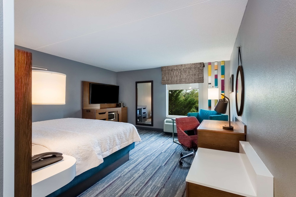 Hampton Inn & Suites Herndon - Reston 8/42