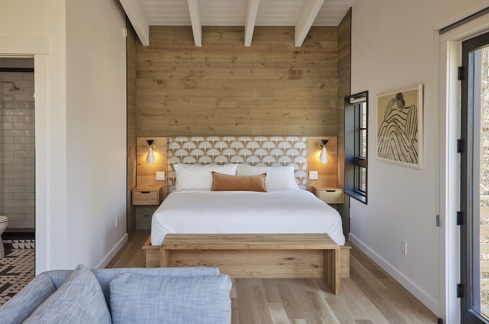Woodstock Way Hotel 17/50