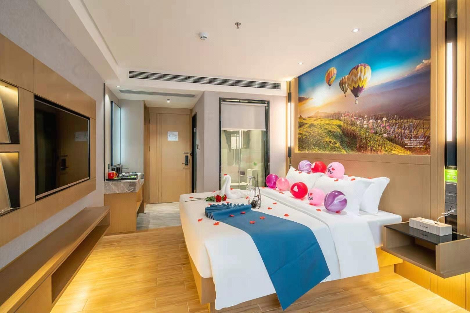 Yahao Garden Hotel (Shenzhen Songgang Metro Station) 10/27