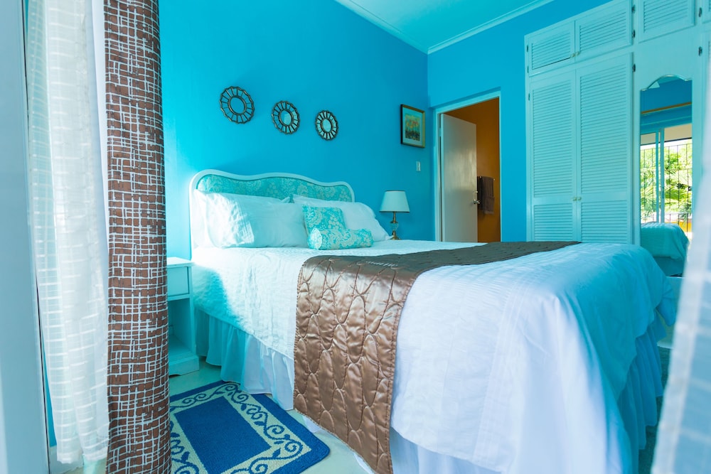 New Kingston Apt At Wellington Cove 8/27