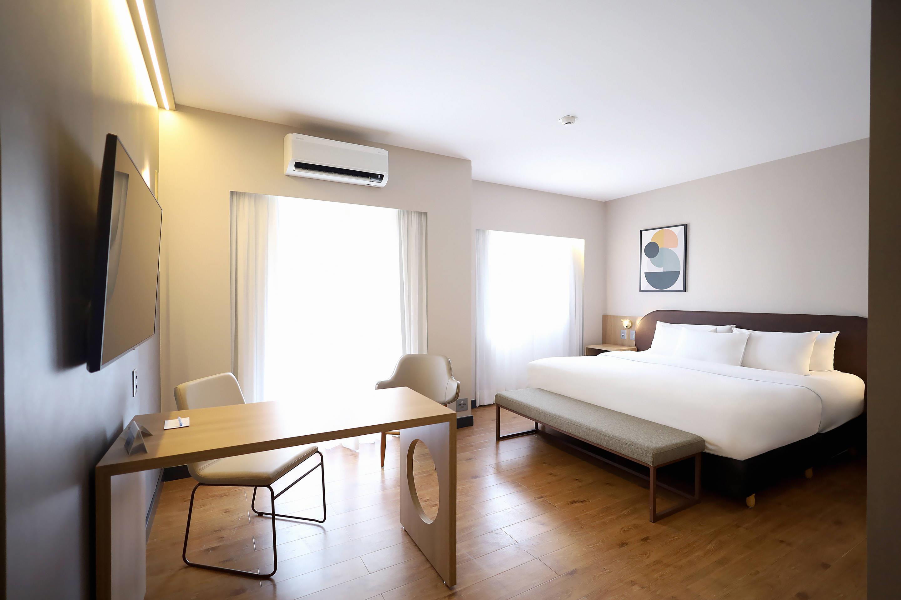 Suite, Queen Bed