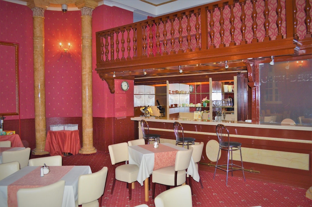 Hotel Petr 9/64