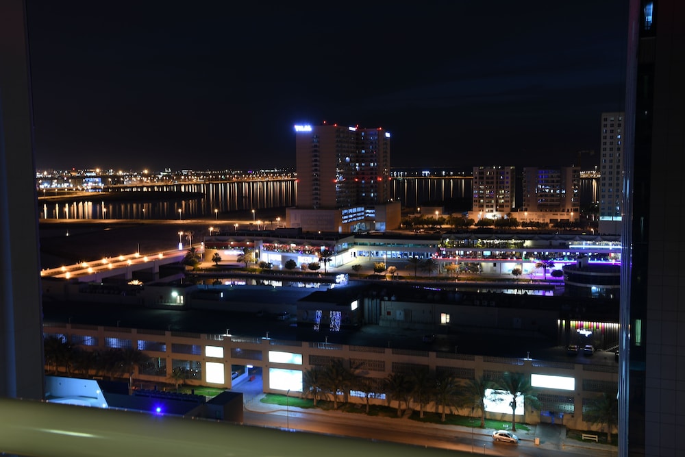 Gulf Suites Hotel Amwaj photo3