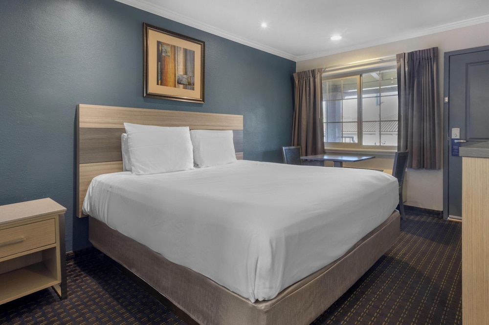 جناح بسريرين كوين، SureStay Hotel by Best Western San Rafael 3/10
