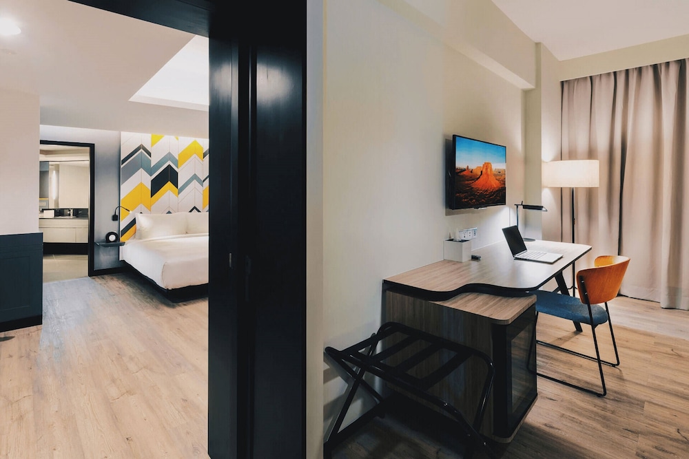 The Kuala Lumpur Journal Hotel 32/50