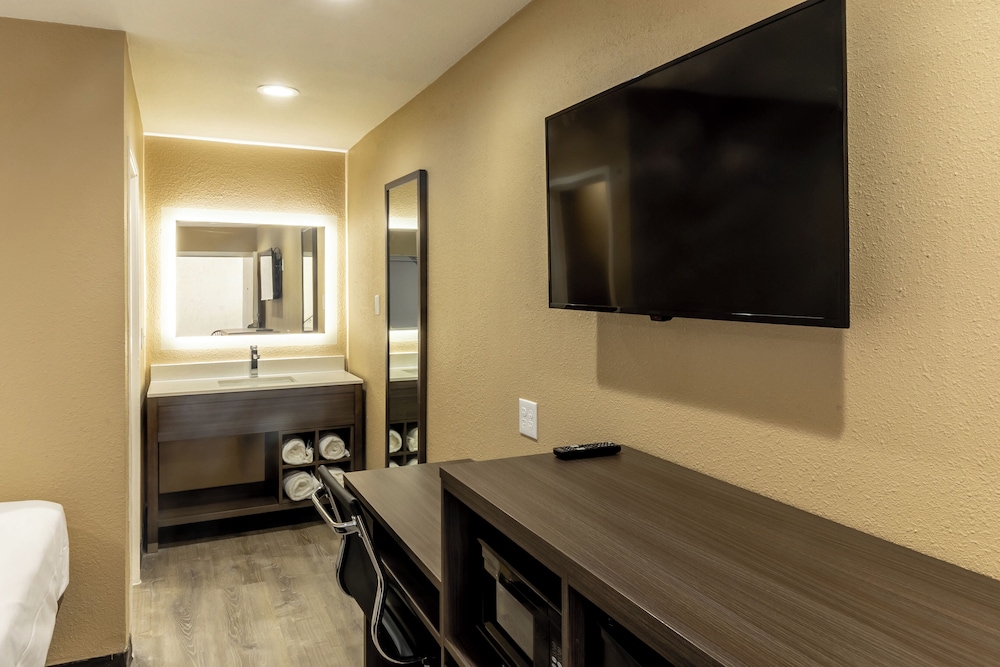 Super 8 by Wyndham Big Spring 28/28