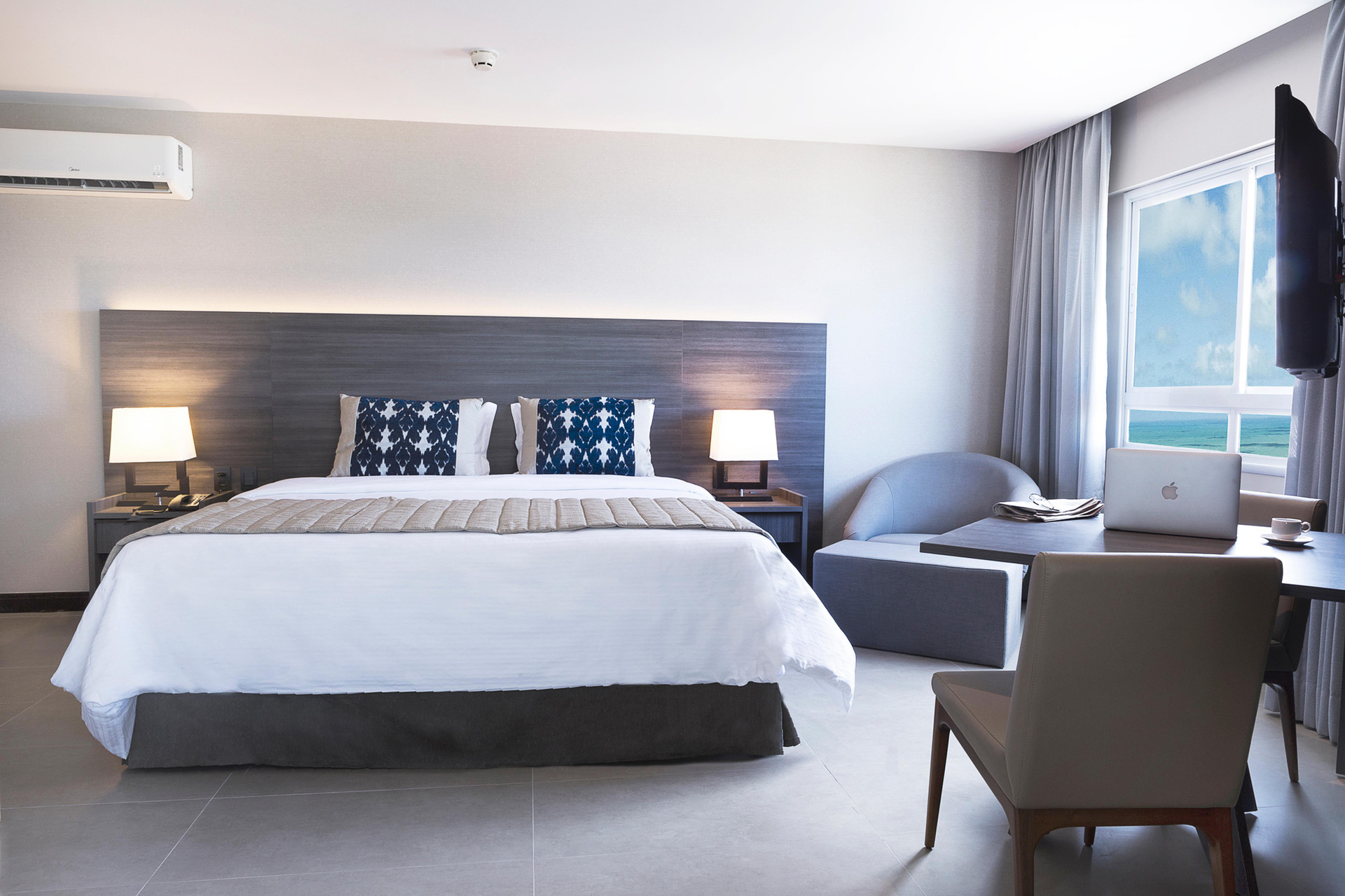 غرفة قياسية بسرير مزدوج بإطلالة على الشاطئ، Golden Tulip Natal Ponta Negra 2/4