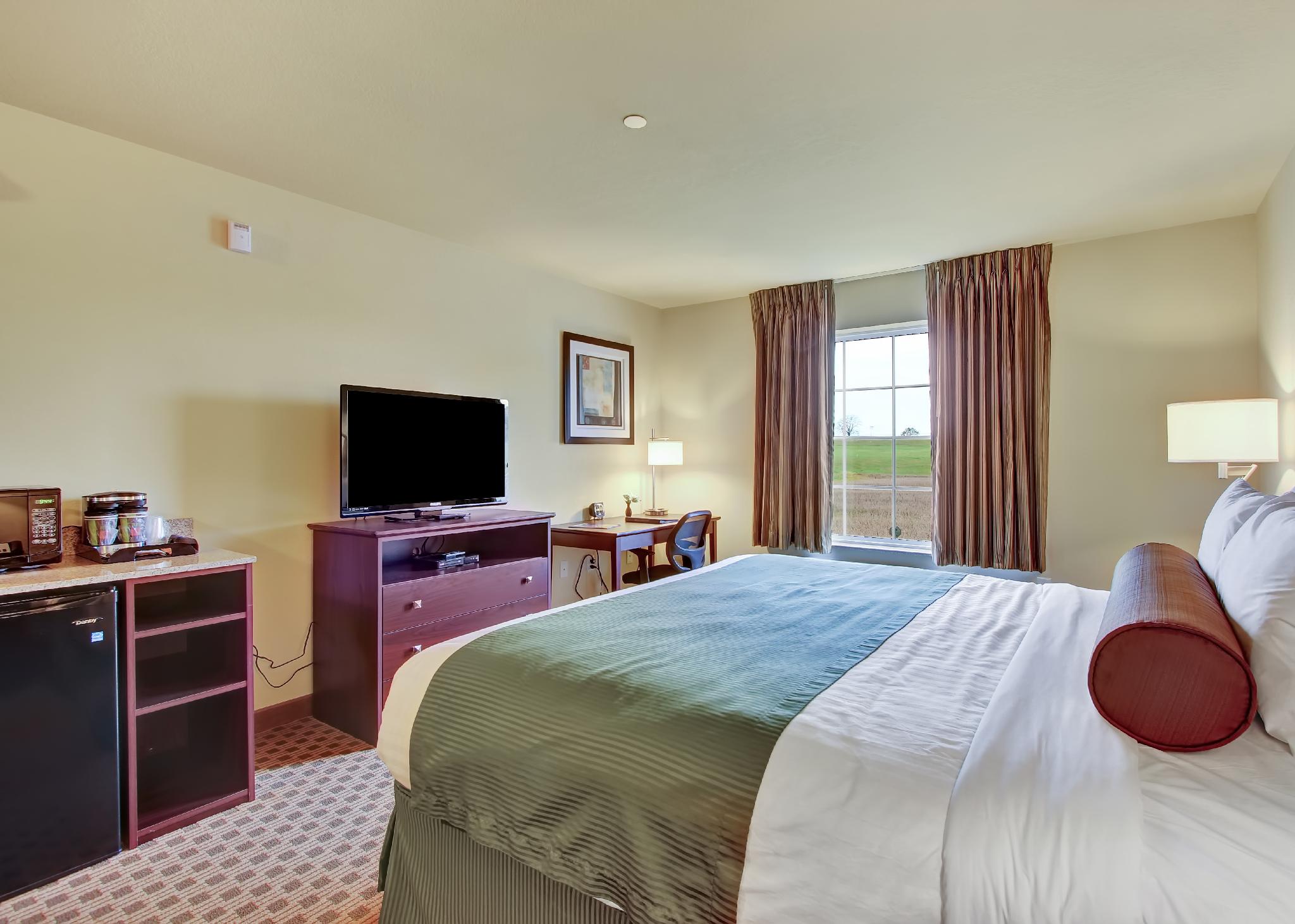 غرفة بسرير كينج لذوي الإعاقة، Cobblestone Hotel Suites Waynesboro Pa 9/9