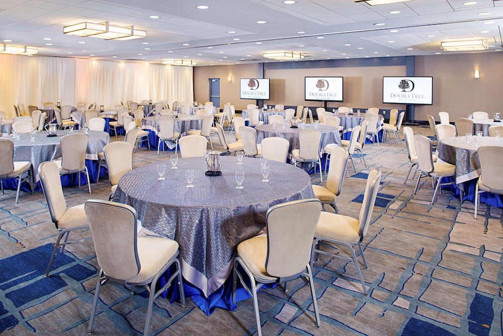 DoubleTree by Hilton Hotel Baltimore - BWI Airport 17/38