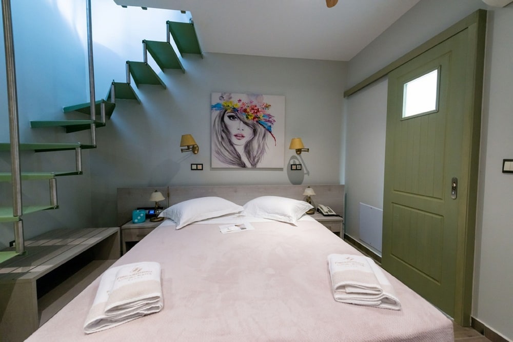 Fiscardonna Luxury Suites 12/50