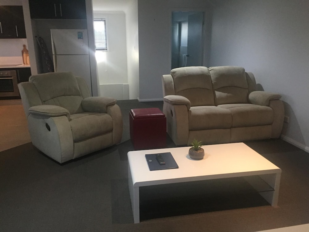 Macquarie Barracks Motor Inn 54/67