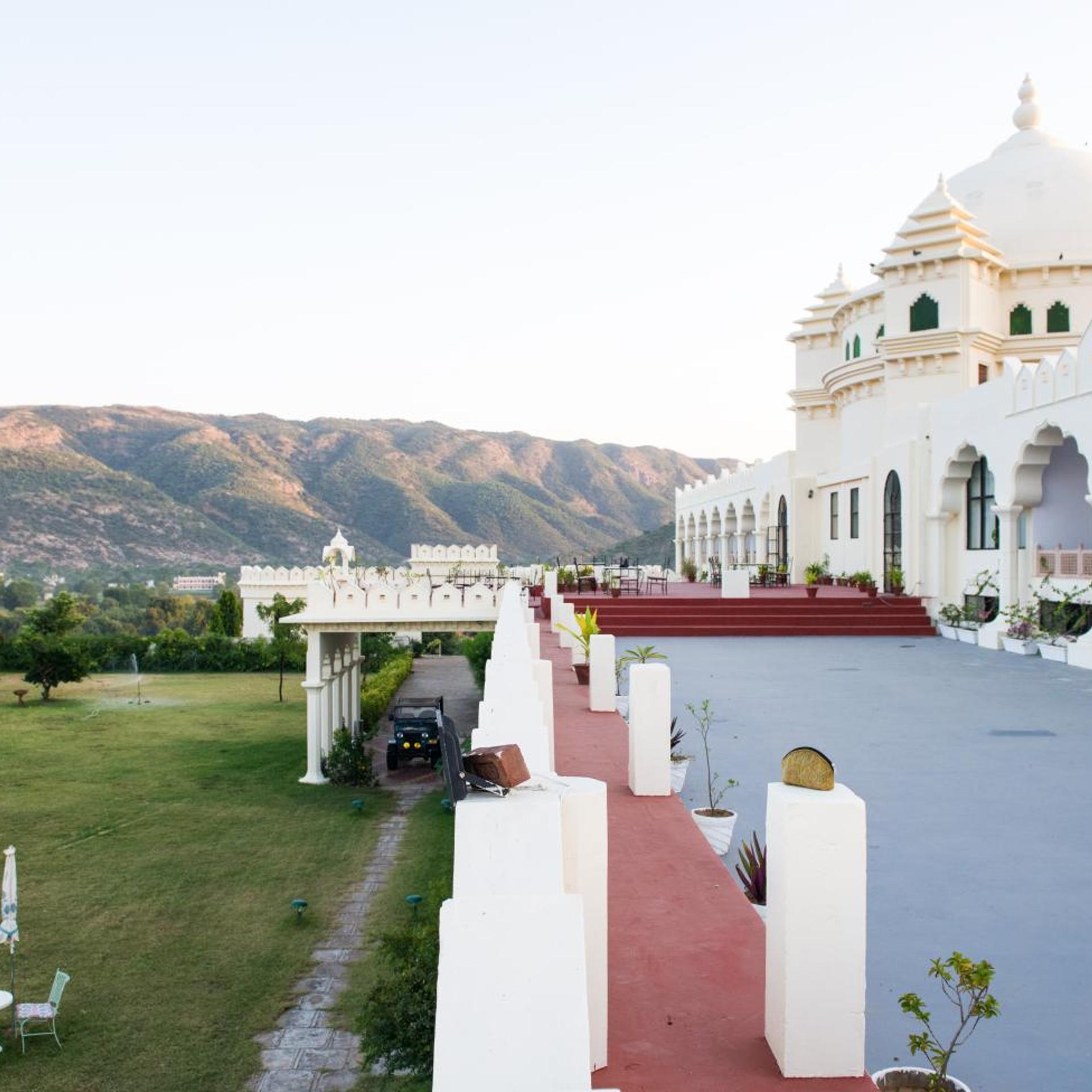 Gulaab Niwaas Palace 42/50