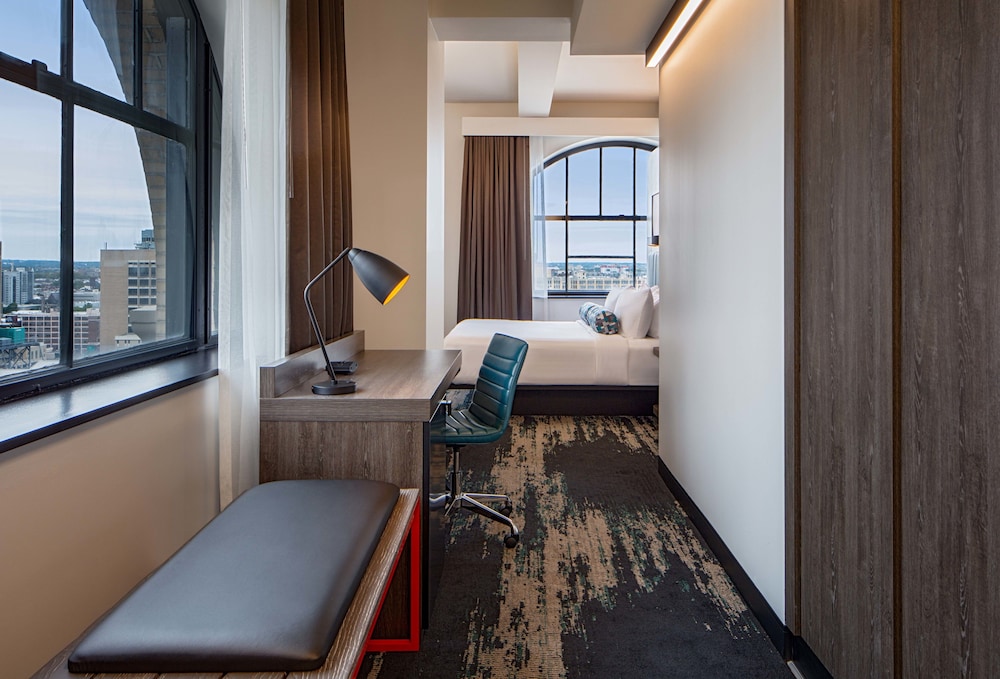 ALOFT PHILADELPHIA DOWNTOWN 25/36