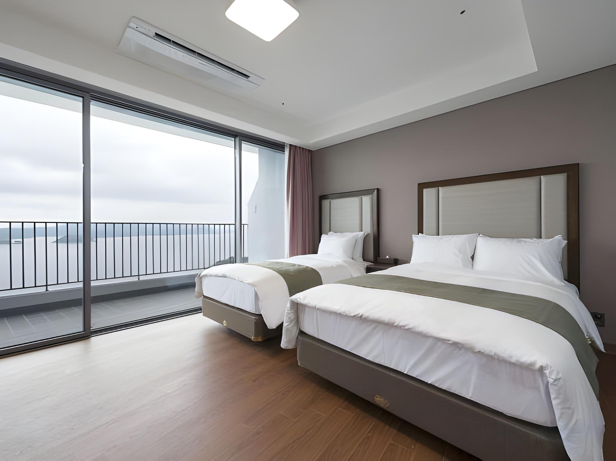 Condo, Prime, Harbour View