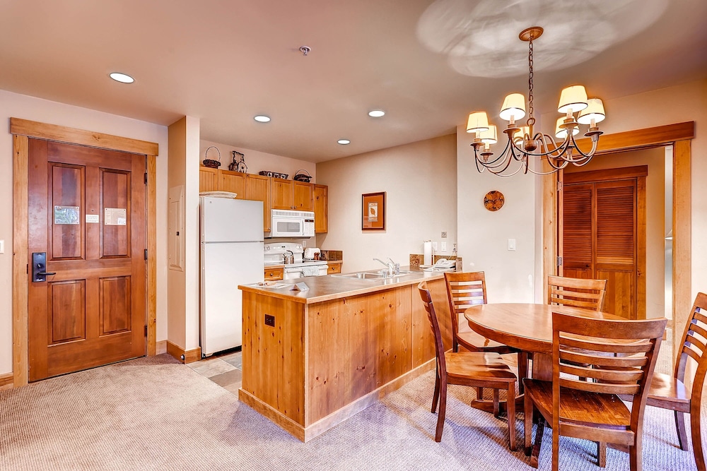 Springs 2 Bed 3 Bath Murphy 8/50