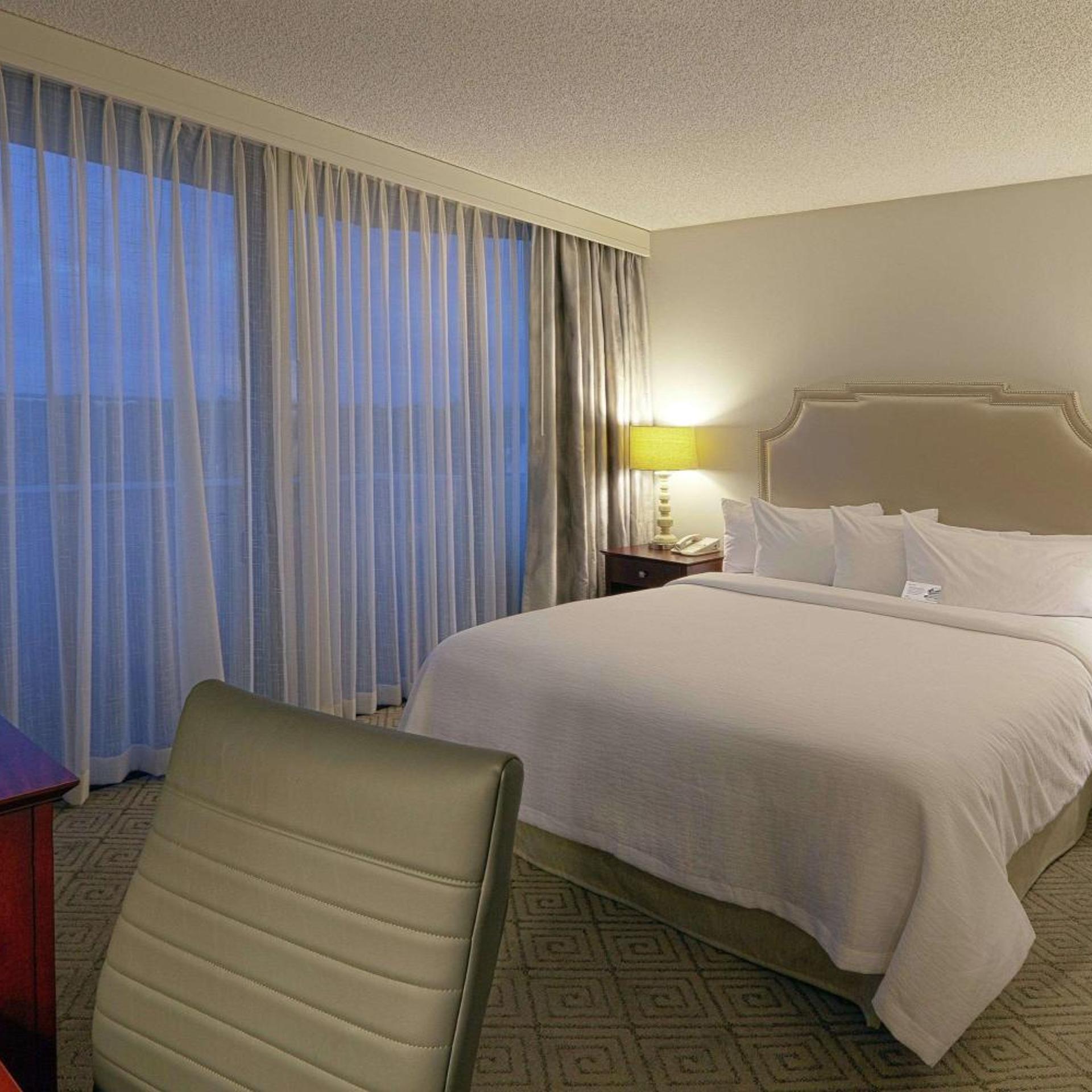 Pure, 2 Rooms, Wellness, Suite, King Bed, Sofa