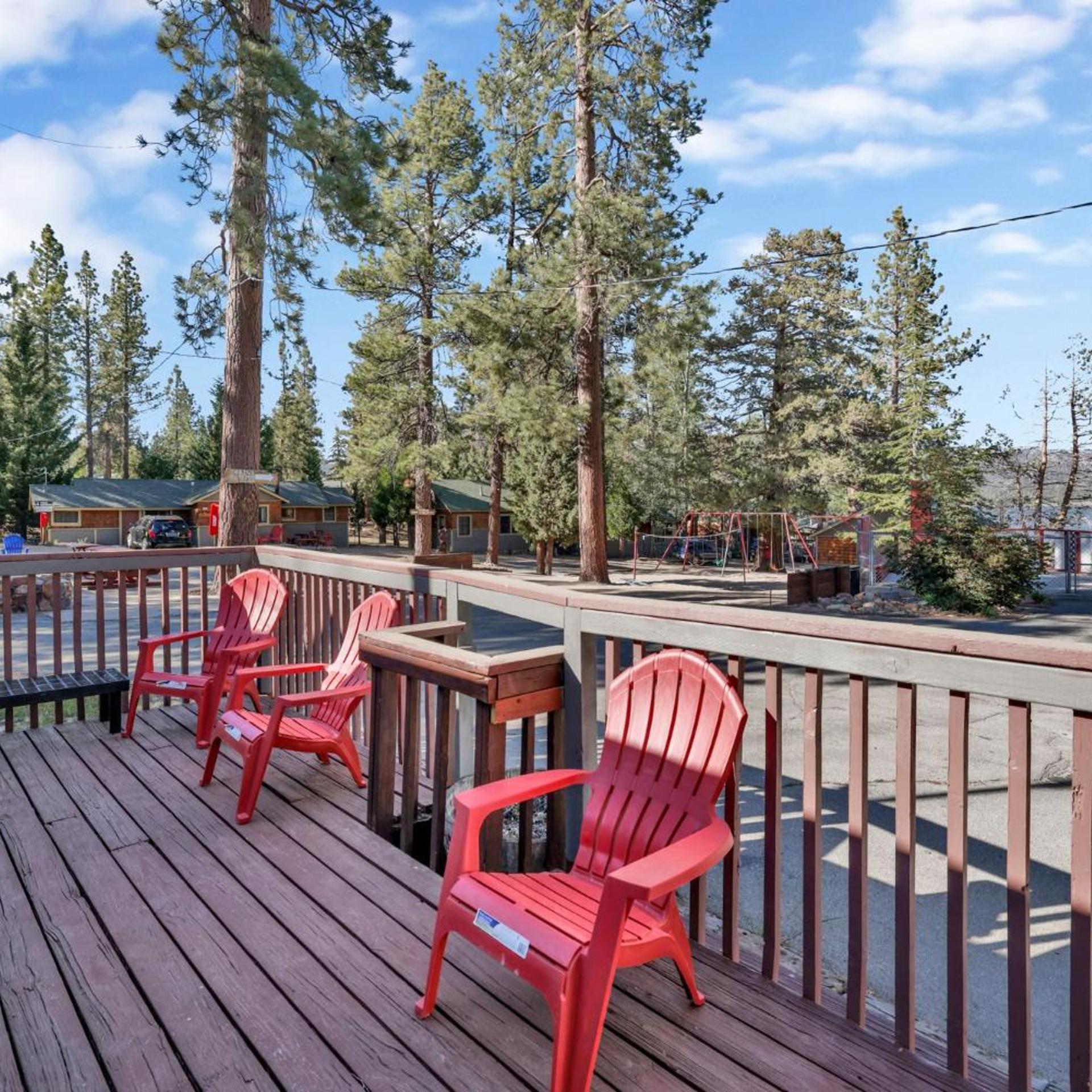 Lodge House - Family Cabin with Pool Table by Big Bear Vacations 21/28