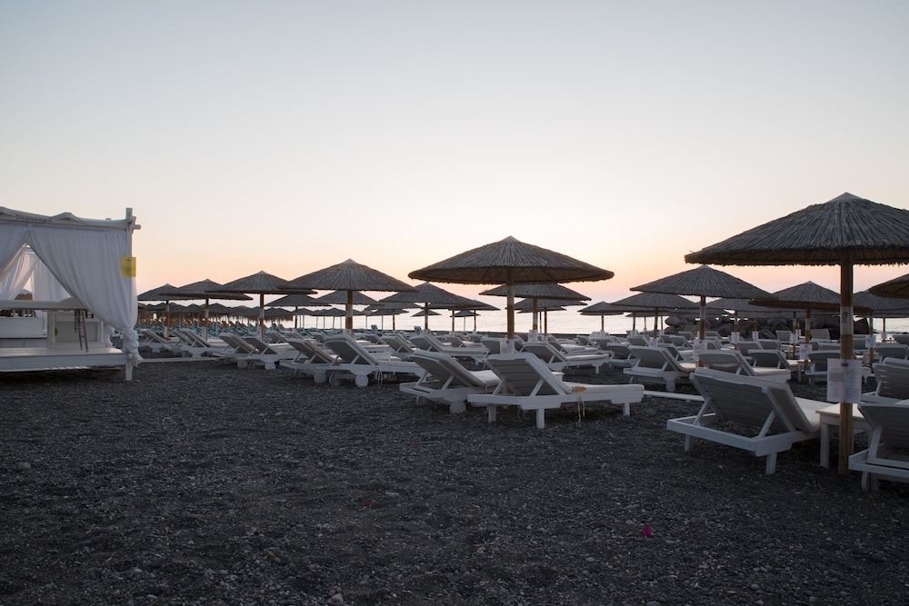 Beach Boutique Hotel 60/67
