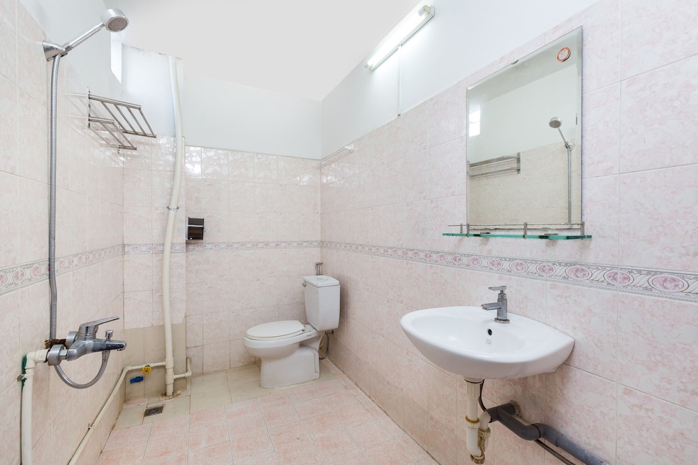 Halo Serviced Apartment 49/50