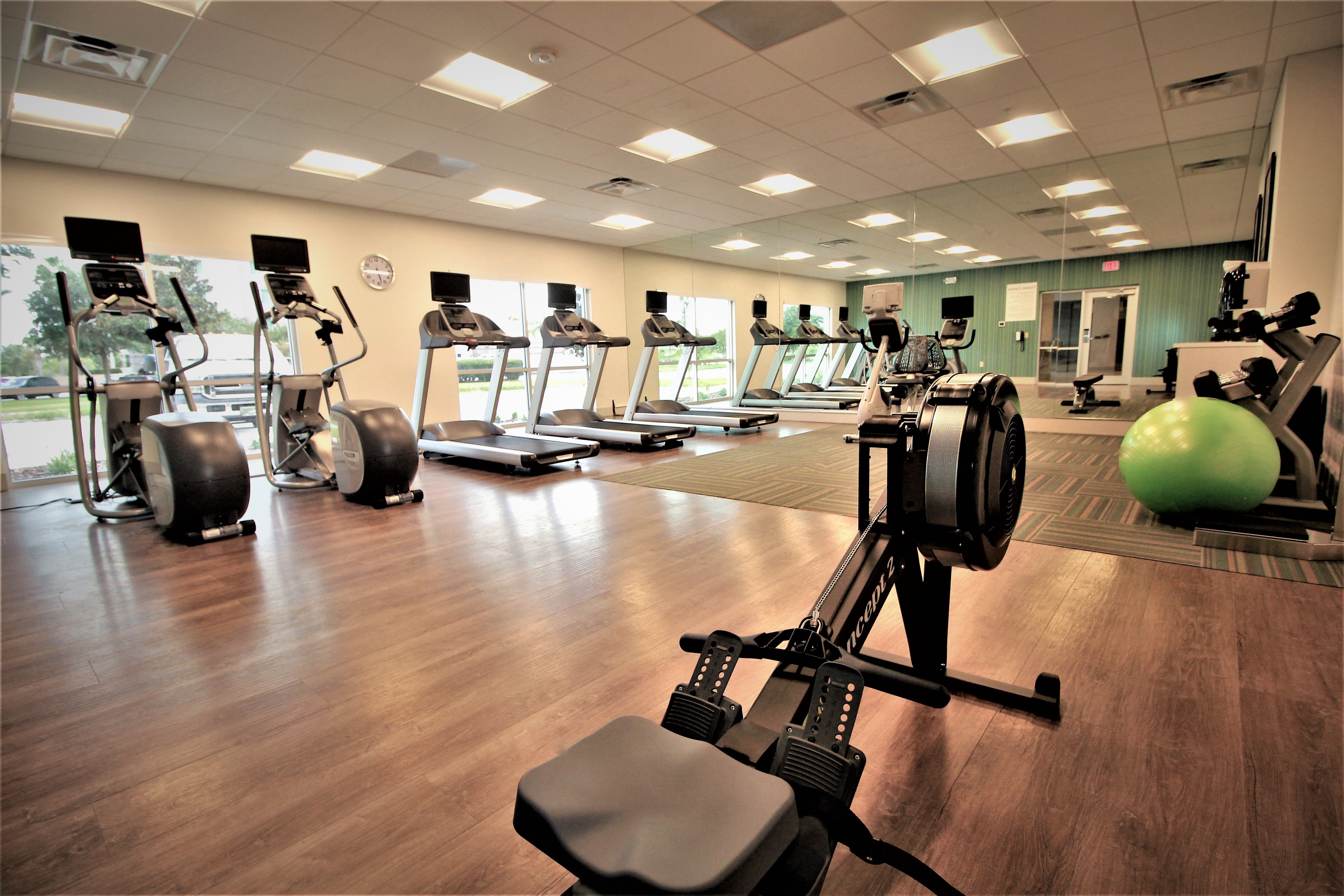 Holiday Inn Express & Suites Ocala 32/46
