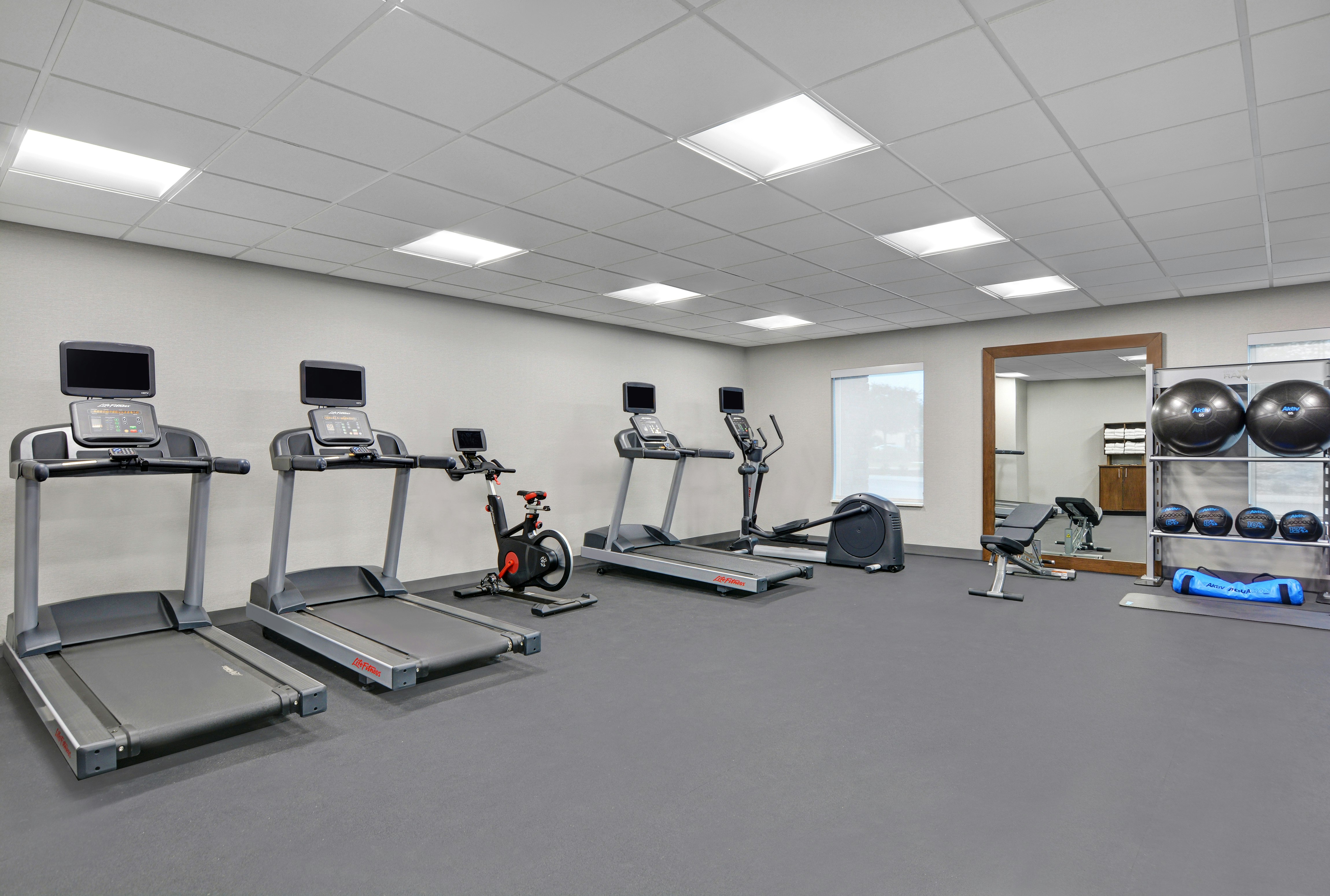 Hampton Inn Suites Macclenny I 10 9/25