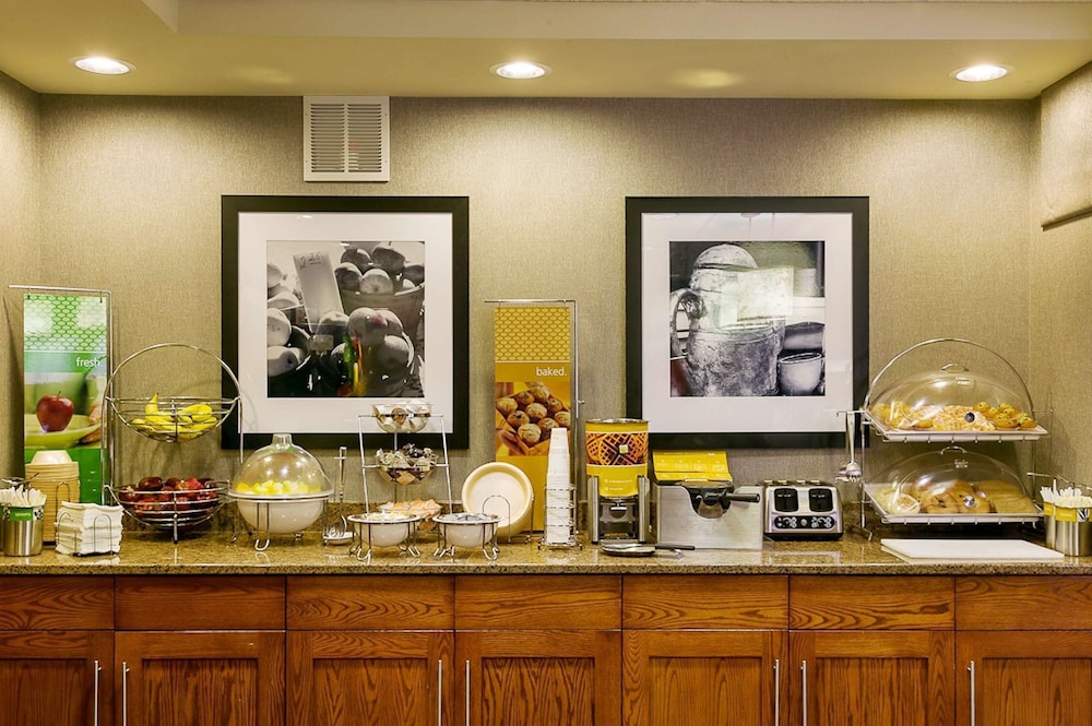 Hampton Inn Ft Collins 23/33