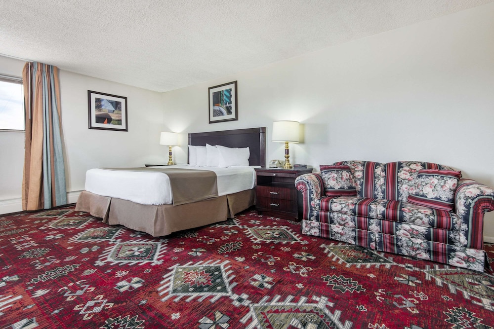 Travelodge By Wyndham Laramie 14/24
