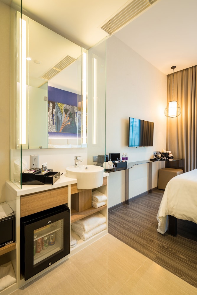 Mercure Singapore Bugis 24/72