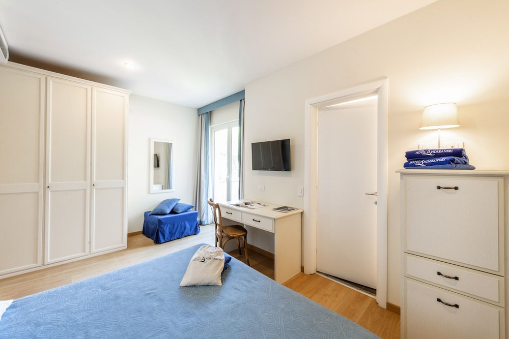 Andreaneri Hotel 23/63