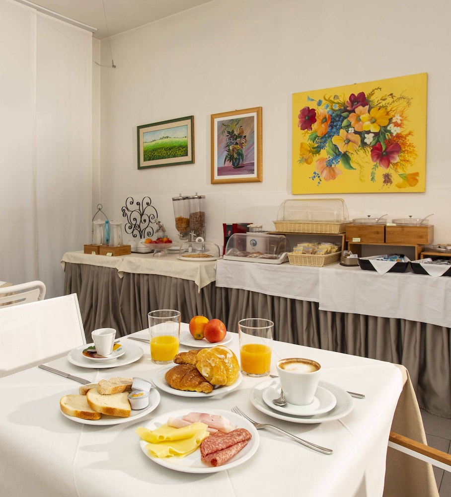 HOTEL SOLARIUM 42/51
