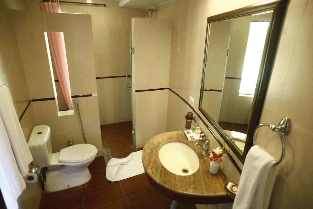 Hotel One Bhurban. 43/45