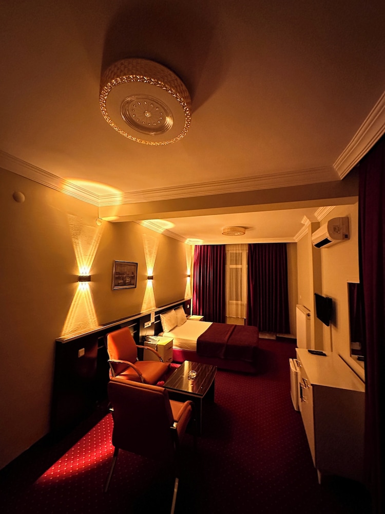 Mina 1 Hotel 32/50