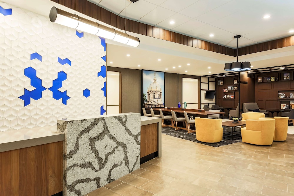 Hyatt Place Waco 23/38