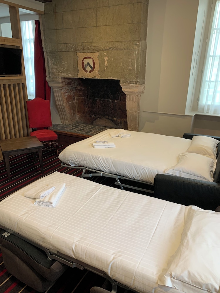 Hotel De L Univers 27/69