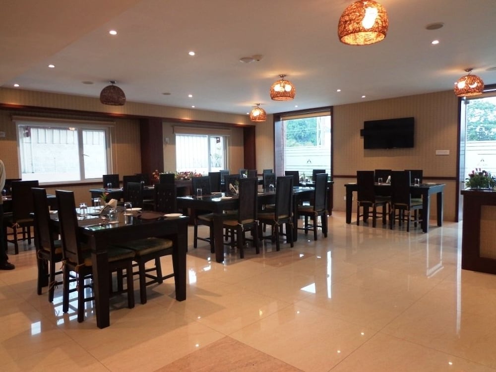 Hotel Ashwa Park 13/17