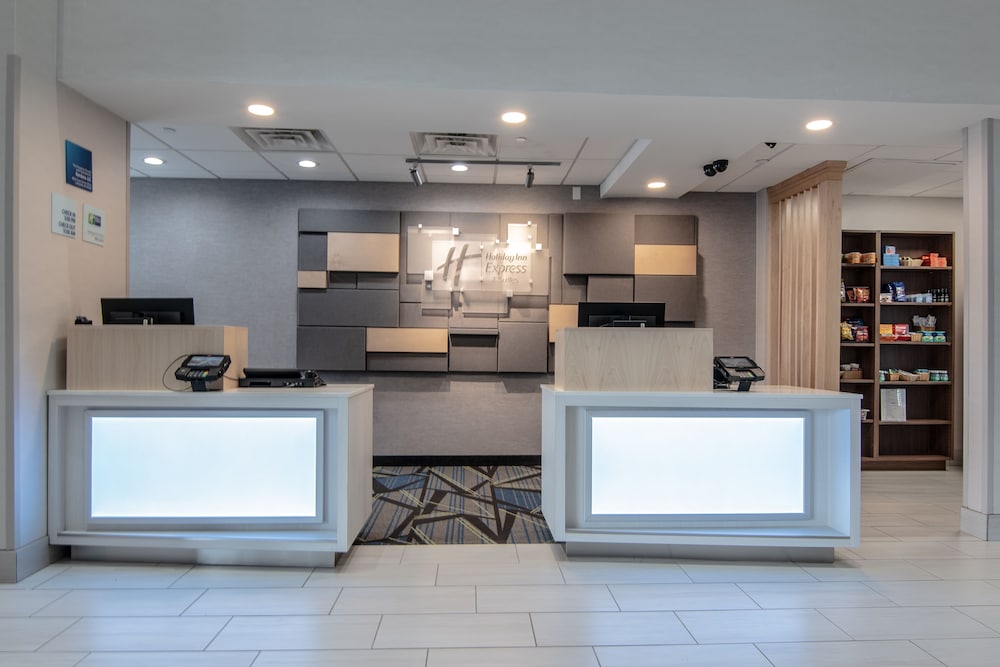 Holiday Inn Express Suites Indianapolis Northwest An Ihg Hotel 11/51