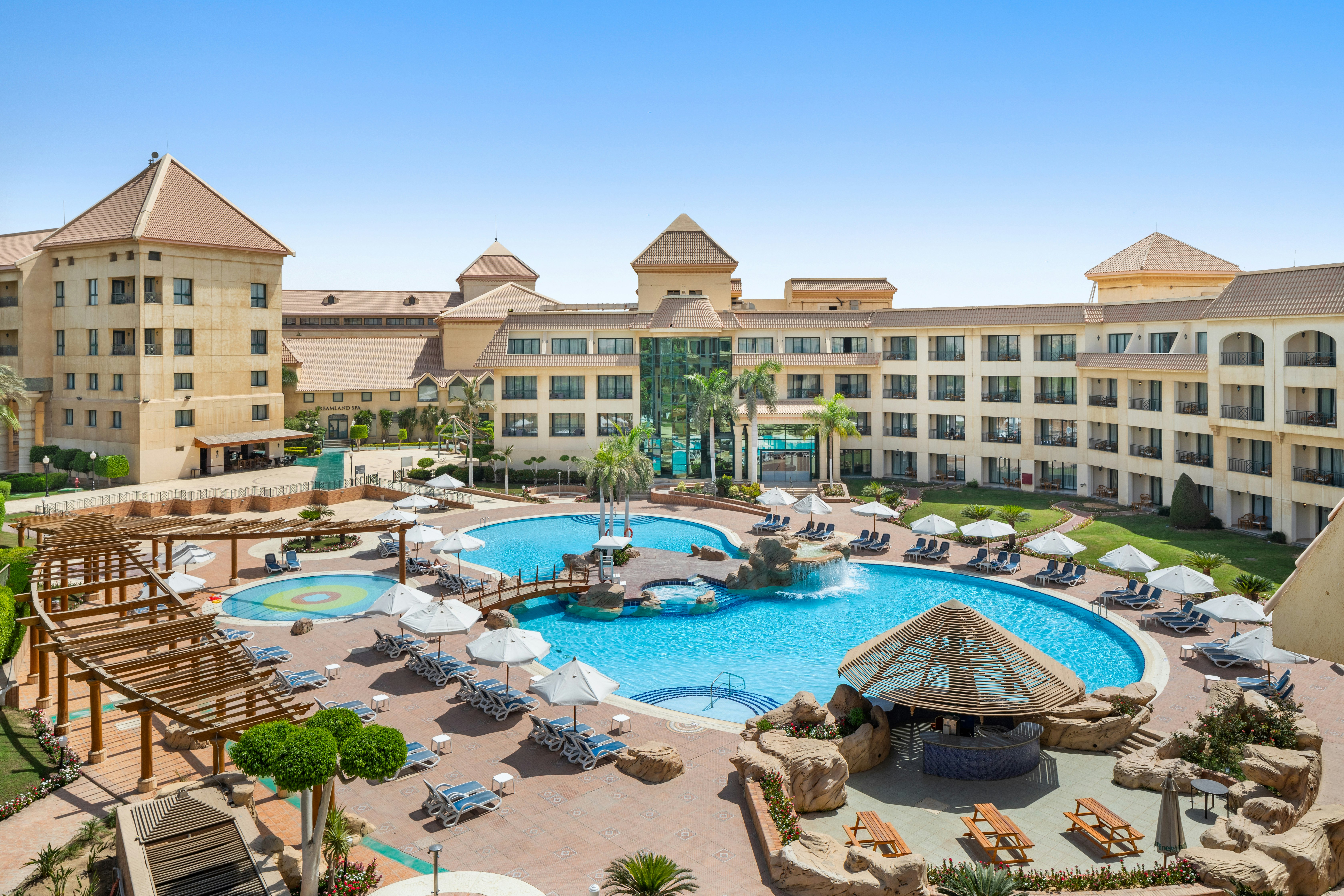 Hilton Pyramids Golf Resort 65/75