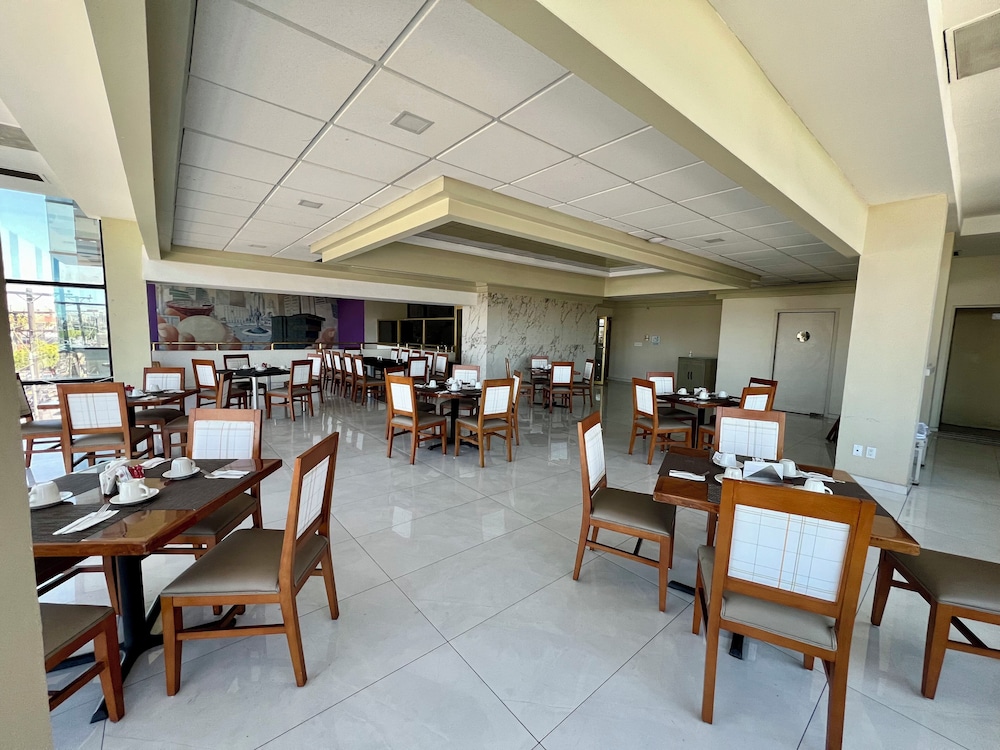 HOTEL FIESTA TIJUANA 34/52
