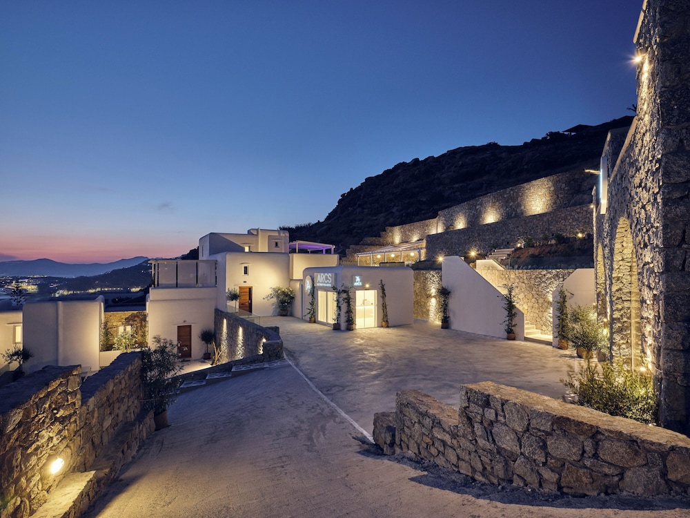 Arcs Boutique Villa Hotel 56/77