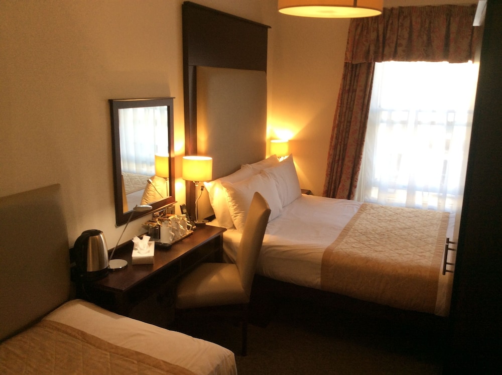 Reem Hotel 19/65