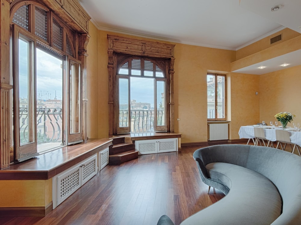 RSH Vatican Luxury View 25/49