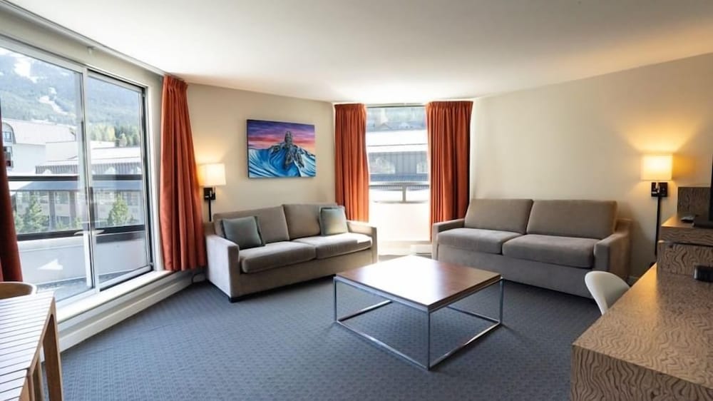 Adara Hotel 42/63