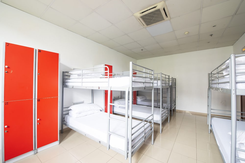 Safestay Passeig de Gracia - Adults Only 16/33