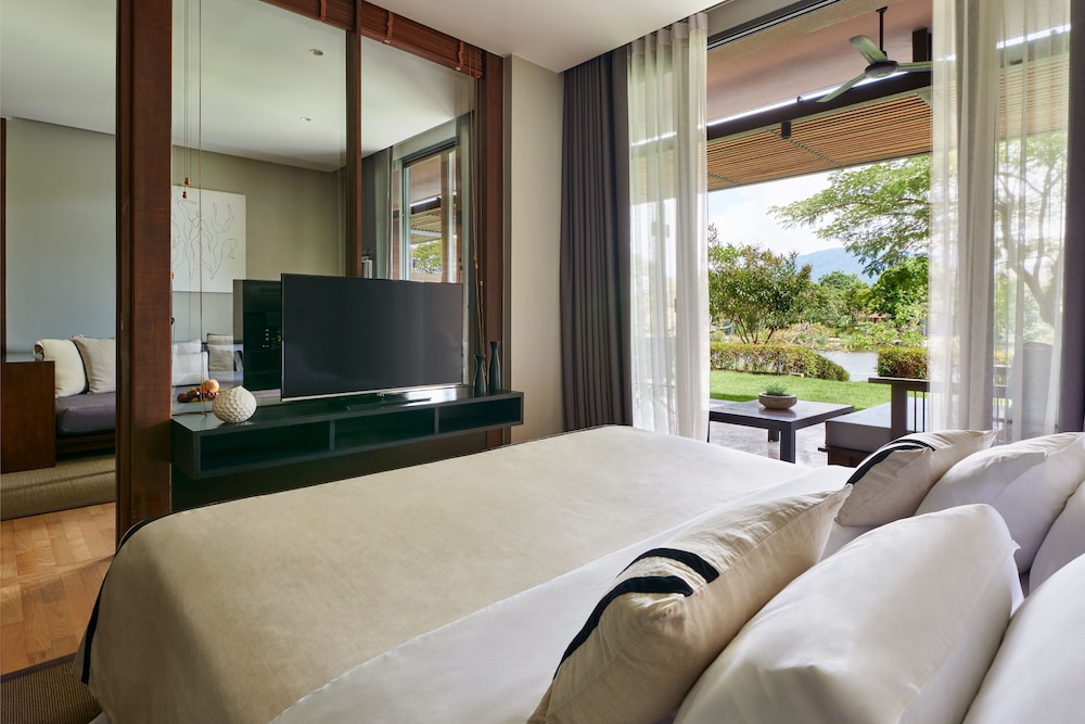 Atta Lakeside Resort Suite 51/81