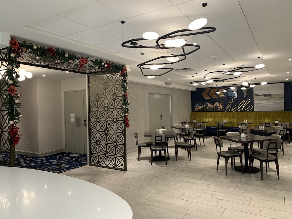 Doubletree By Hilton Austin University Area 35/58