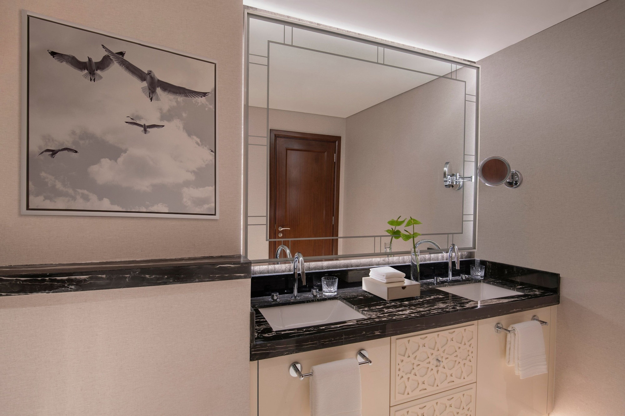 2 Bedrooms, Suite, 2 Double Beds, Pool Side, Patio، The St. Regis Marsa Arabia Island, The Pearl Qatar 10/10