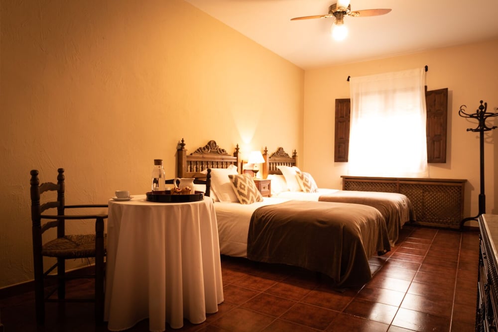 Hotel Val De Pinares 14/34
