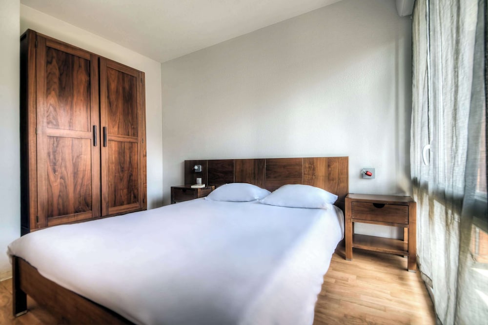 STANDARD, DOUBLE BED, SOFA
