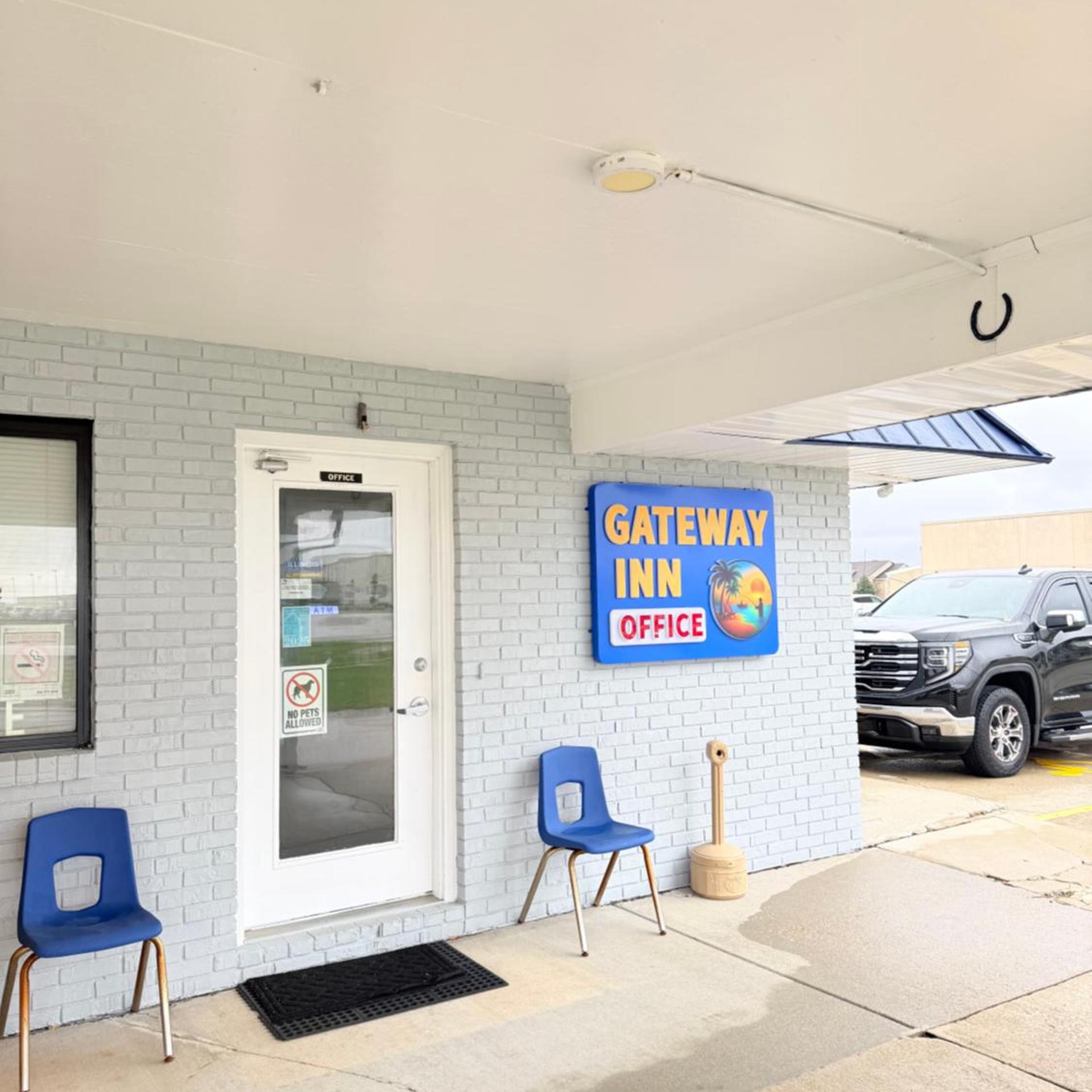 Gateway Inn 6/50